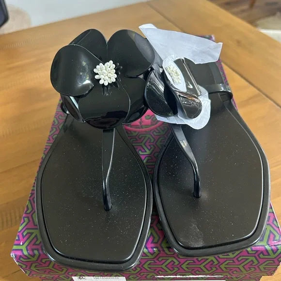 ***New****Tory Burch Perfect Black Flower Jelly Sandals - Picture 9 of 15